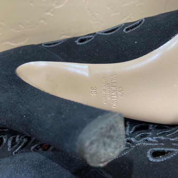 Valentino Garavani Black Suede Laser Cut Ankle Boots, Size 38 - Picture 8 of 14